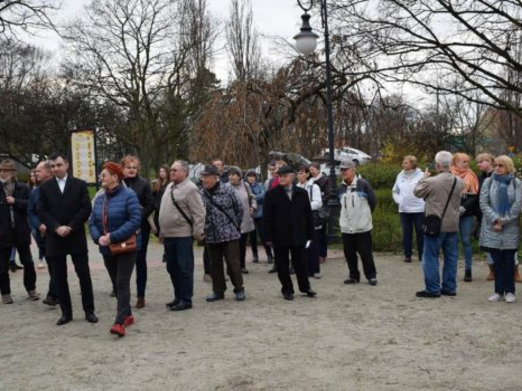 Pomnik głogowianina Joachima Pastoriusa oficjalnie odsłonięty na placu przy Bloku Koszarowym?