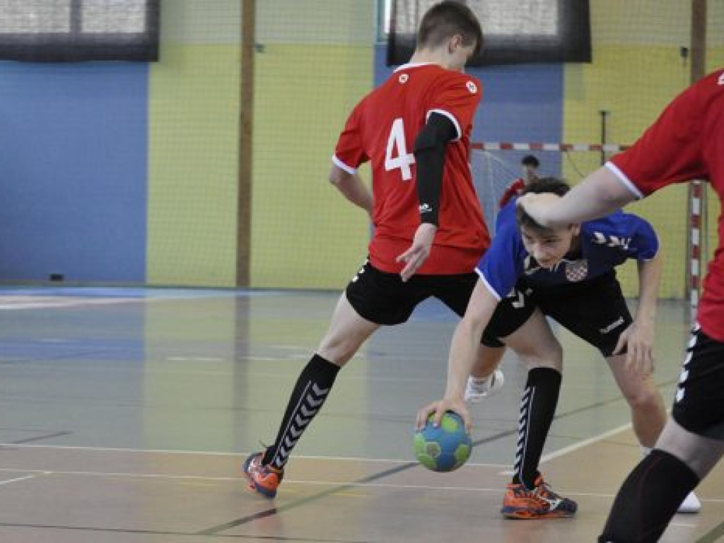 Rzuty karne w Głogowie. Młodzicy Chrobrego pokonali lidera [GALERIA]?