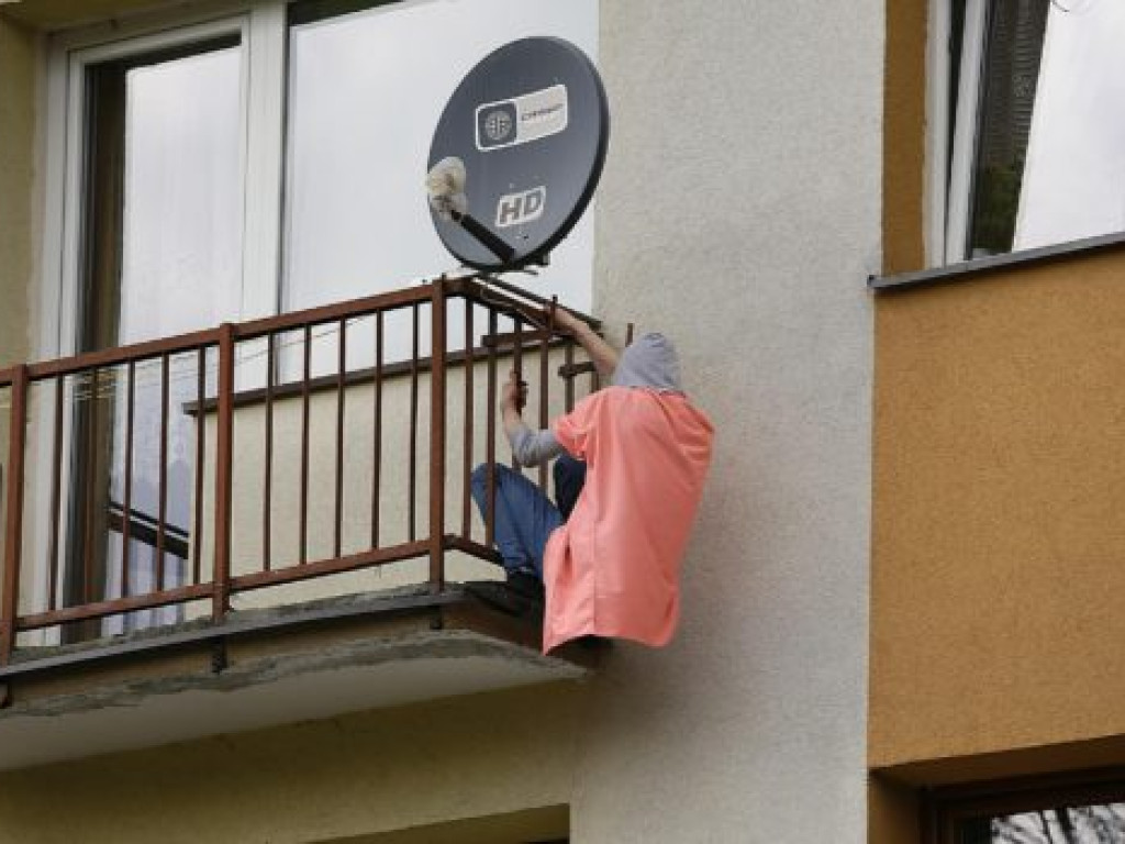 Desperatka na ul. Niedziałkowskiego. Chciała skoczyć z balkonu