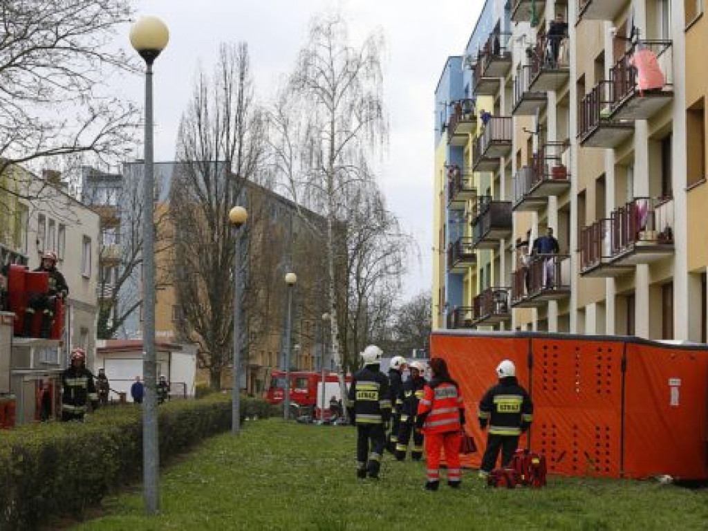 Desperatka na ul. Niedziałkowskiego. Chciała skoczyć z balkonu