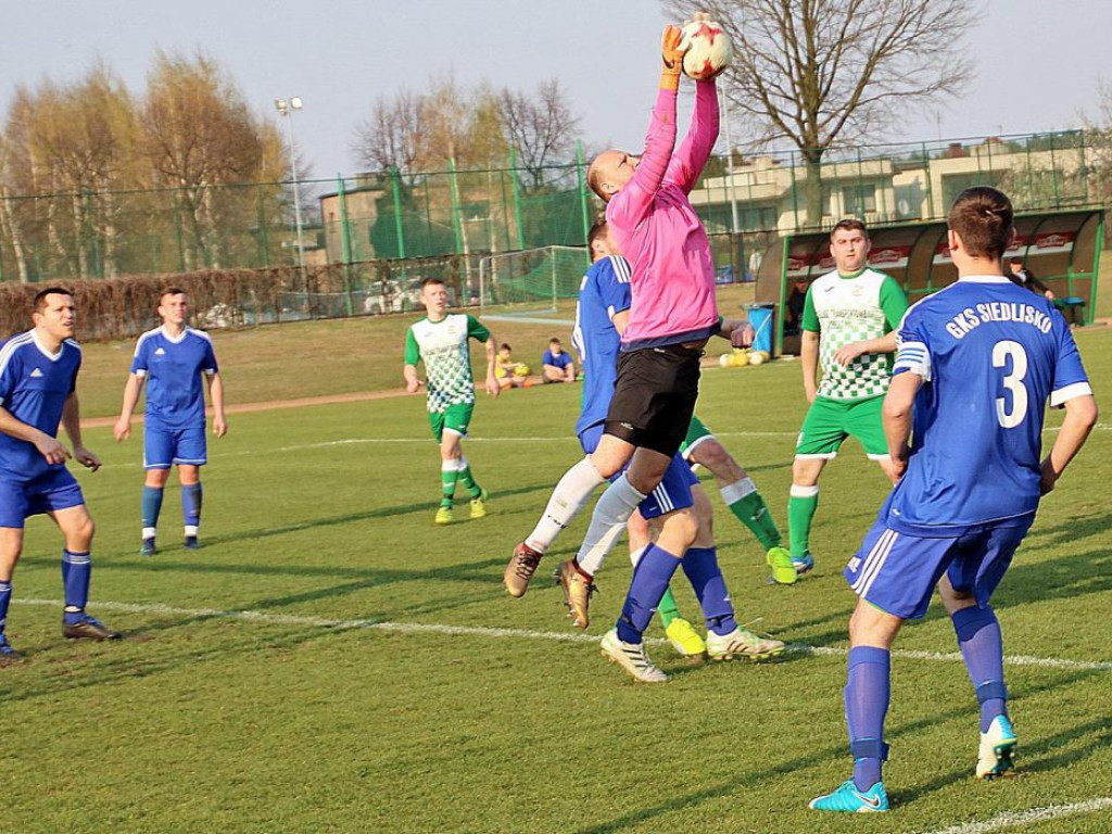 Przegrali na własnym boisku Dąb Przybyszów - GKS Siedlisko 1:2
