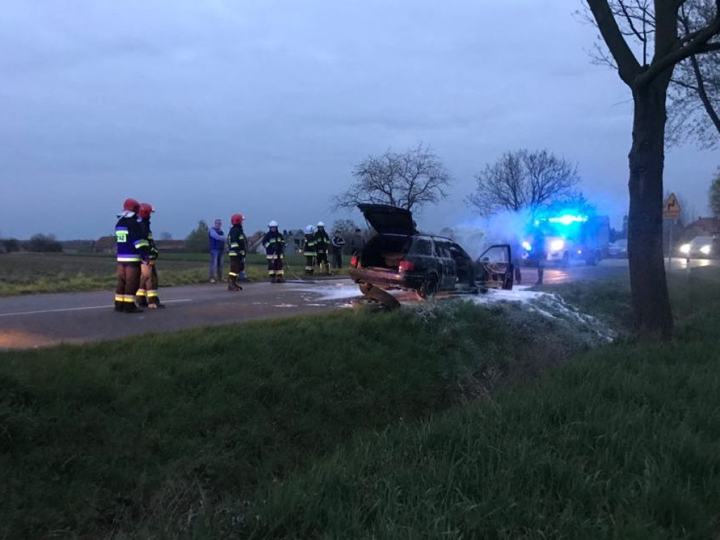 Pożar samochodu koło Przedmościa. Audi zapaliło się podczas jazdy!