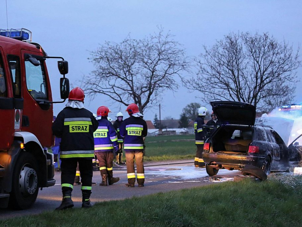 Pożar samochodu koło Przedmościa. Audi zapaliło się podczas jazdy!