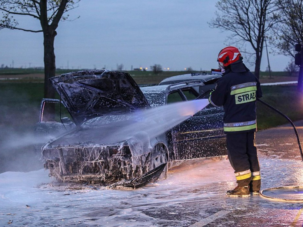 Pożar samochodu koło Przedmościa. Audi zapaliło się podczas jazdy!