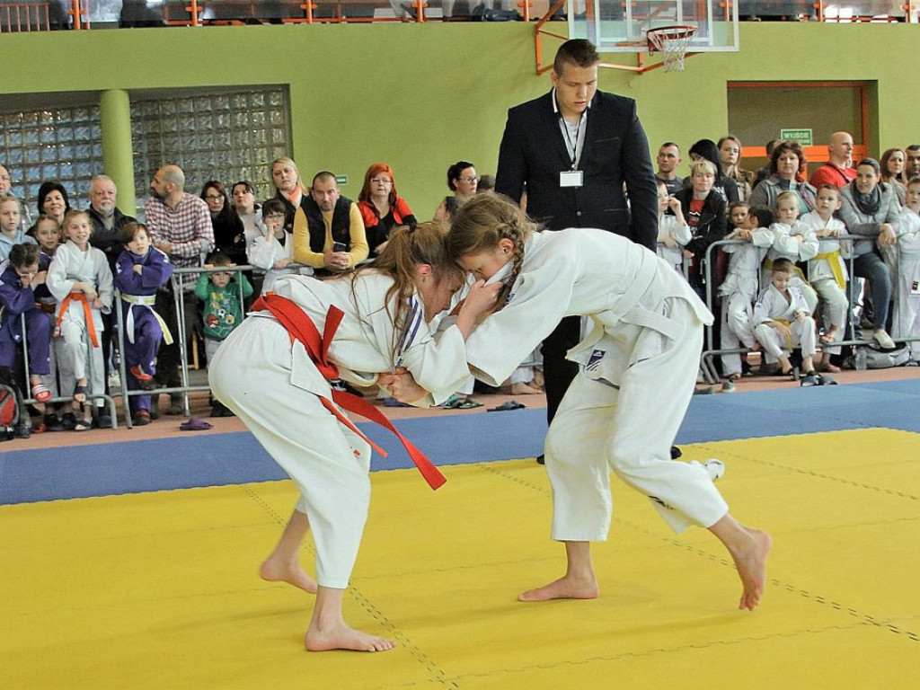 W Sławie walczyli najmłodsi judocy. Puchar burmistrza pojechał do Nowej Soli