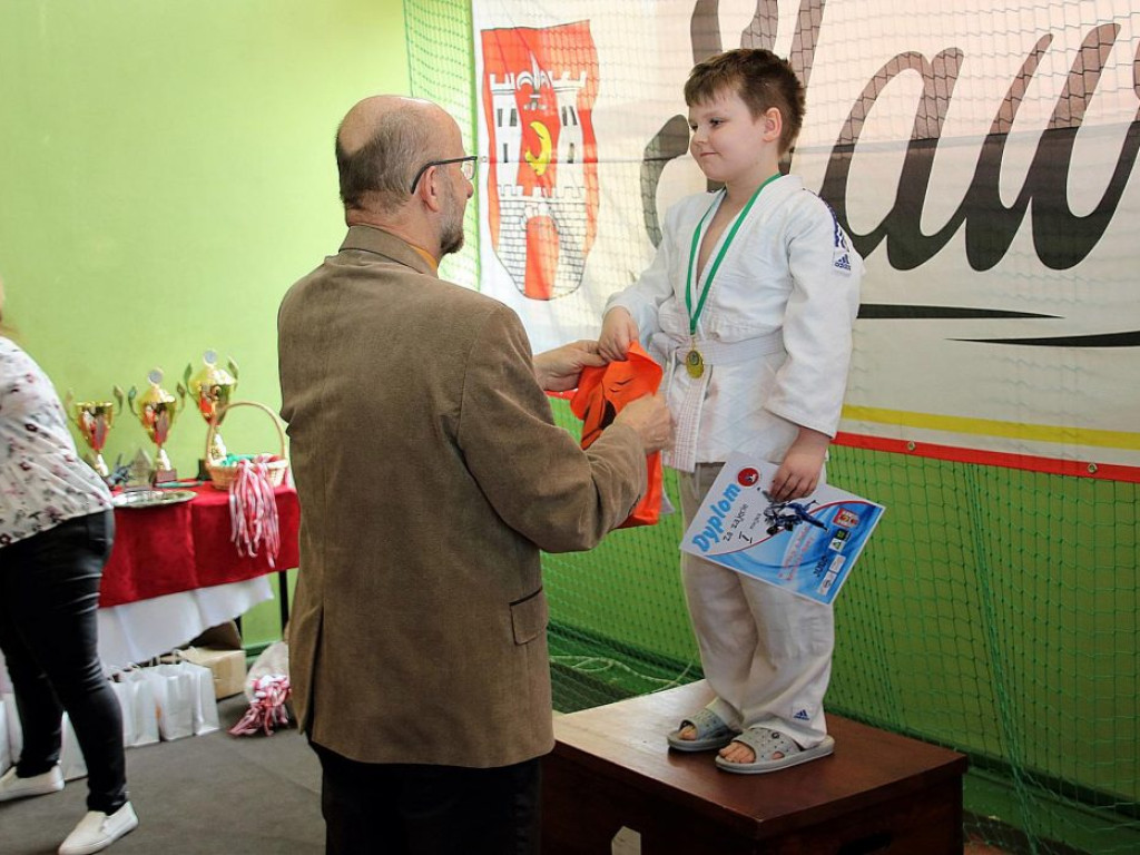 W Sławie walczyli najmłodsi judocy. Puchar burmistrza pojechał do Nowej Soli