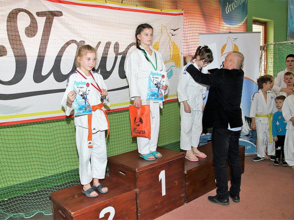 W Sławie walczyli najmłodsi judocy. Puchar burmistrza pojechał do Nowej Soli