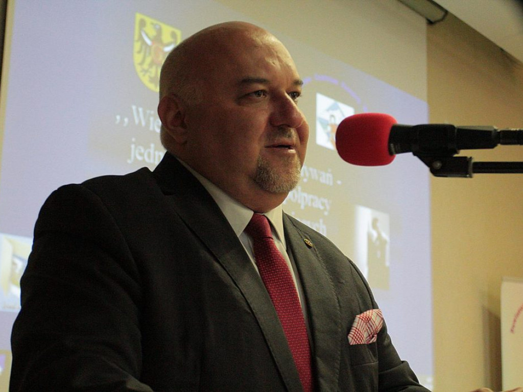Zaskakująca wypowiedź starosty Dudkowiaka podczas konferencji o przemocy