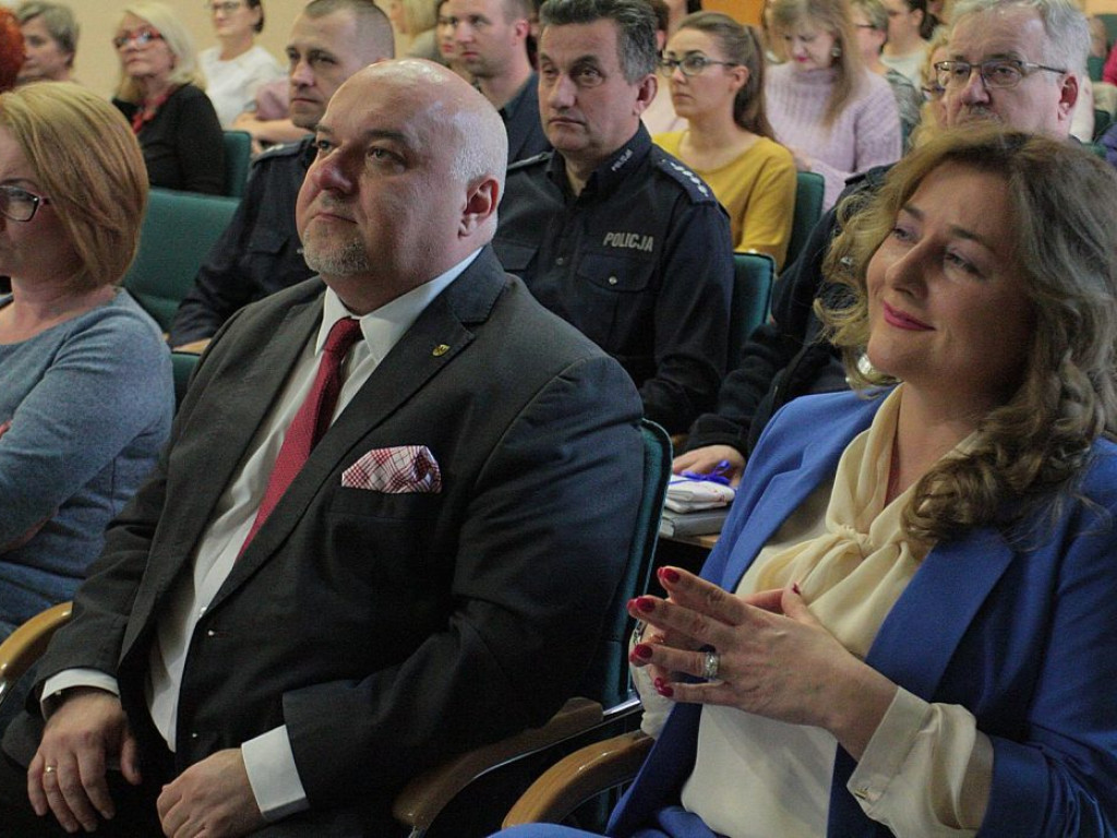 Zaskakująca wypowiedź starosty Dudkowiaka podczas konferencji o przemocy