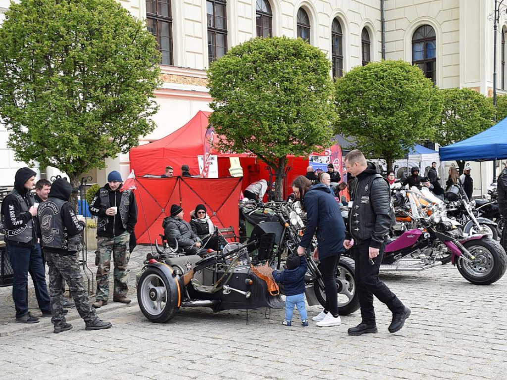 Jubileusz Motokrwi w Głogowie. Znów na starówce zawarczały motocykle