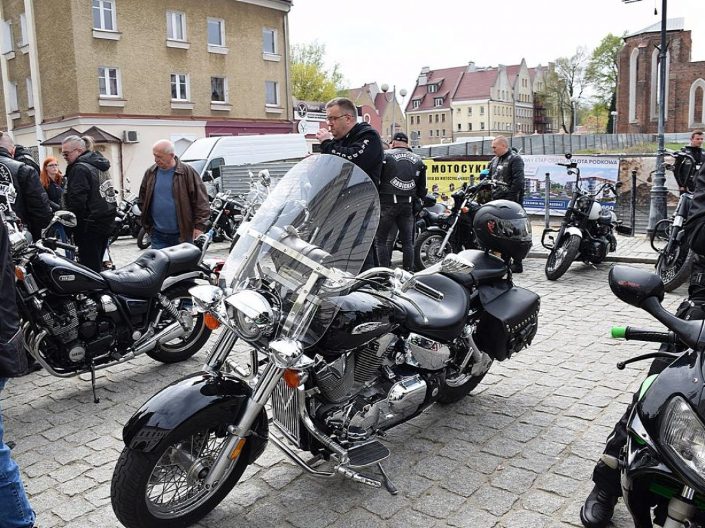 Jubileusz Motokrwi w Głogowie. Znów na starówce zawarczały motocykle