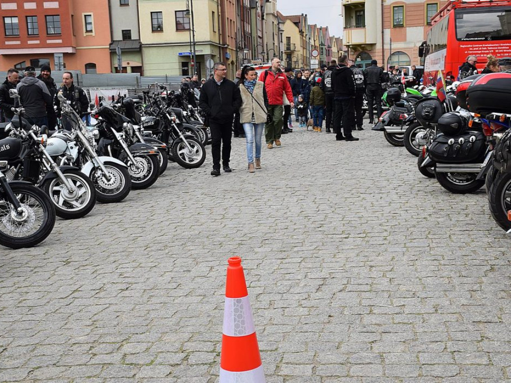 Jubileusz Motokrwi w Głogowie. Znów na starówce zawarczały motocykle