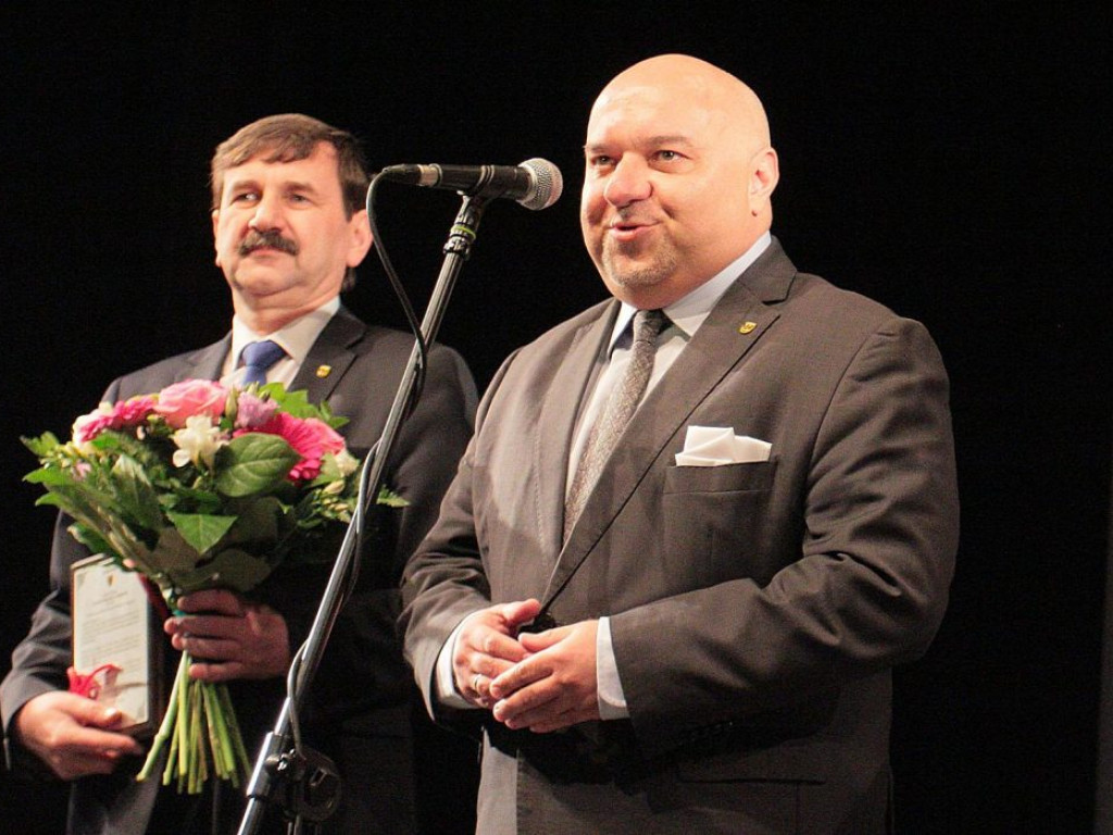 Serce Powiatu dla pracowników Powiatowego Centrum Pomocy Rodzinie. Na jubileusz 20-lecia
