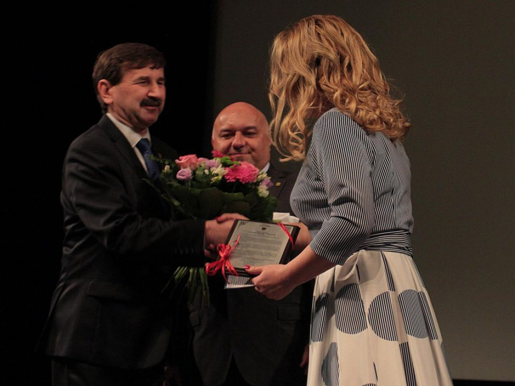 Serce Powiatu dla pracowników Powiatowego Centrum Pomocy Rodzinie. Na jubileusz 20-lecia