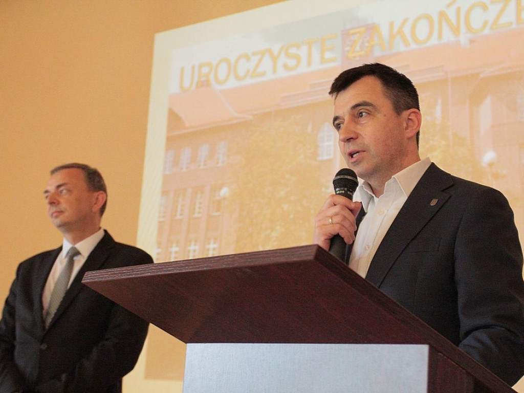 Rok szkolny maturzystów zakończony! Witamy nowe osoby w dorosłości. Rozgoście się!