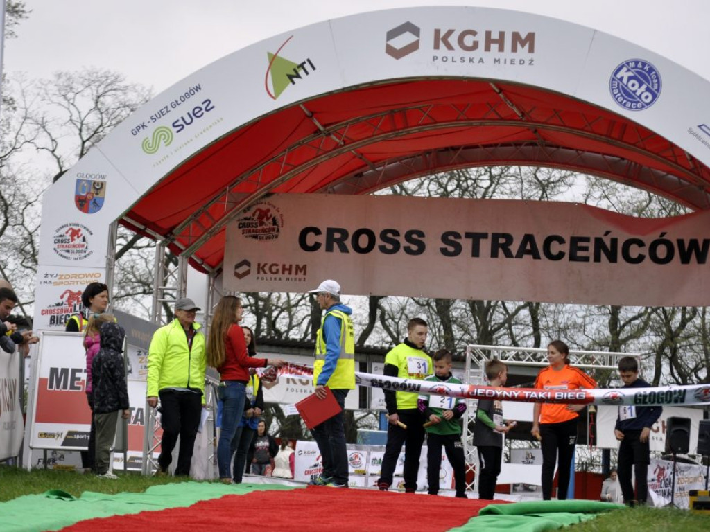 Było trochę zimno, ale rozgrzali się na crossowej trasie