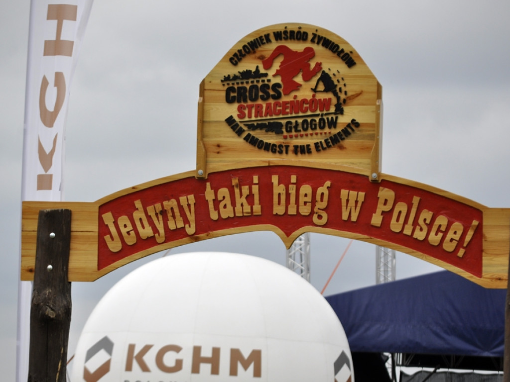 Było trochę zimno, ale rozgrzali się na crossowej trasie