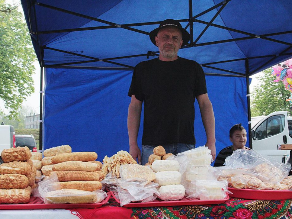 Spróbuj autorskiej kuchni z różnych stron świata. Foodtracki kuszą przy marinie