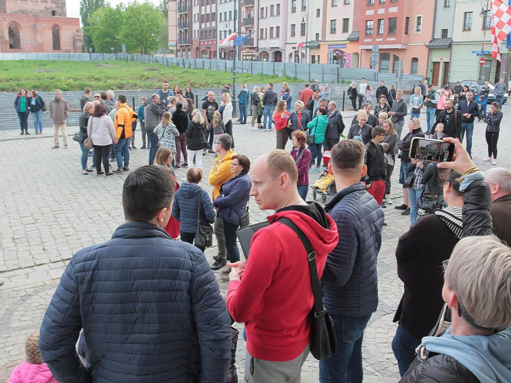 Z latarkami po zakamarkach głogowskich zabytków. Z prezydentem było ciekawie