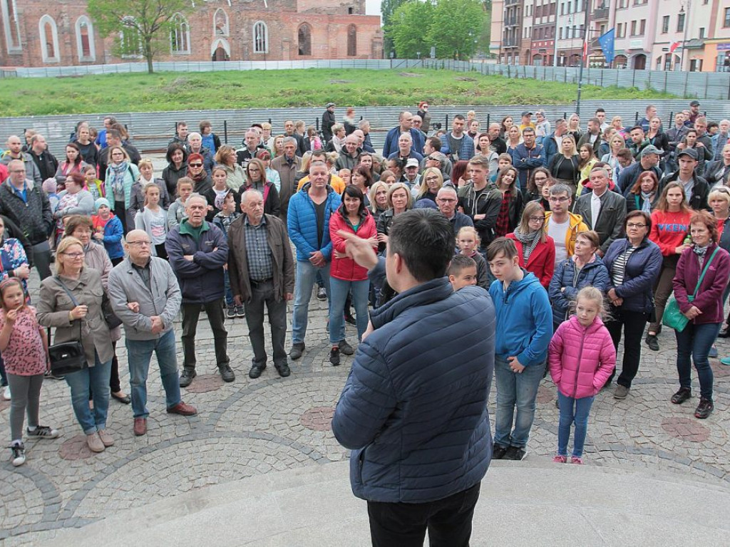 Z latarkami po zakamarkach głogowskich zabytków. Z prezydentem było ciekawie