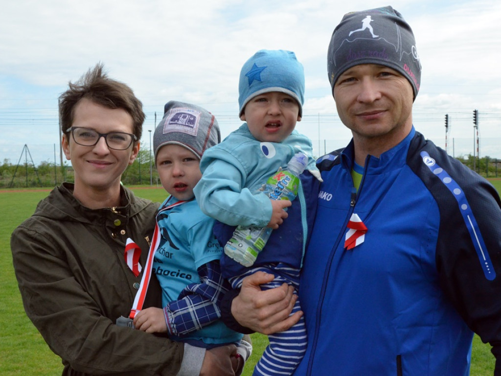Pobiegli, aby pomóc małemu Michałkowi powrócić do zdrowia. W Grębocicach stawiły się setki ludzi