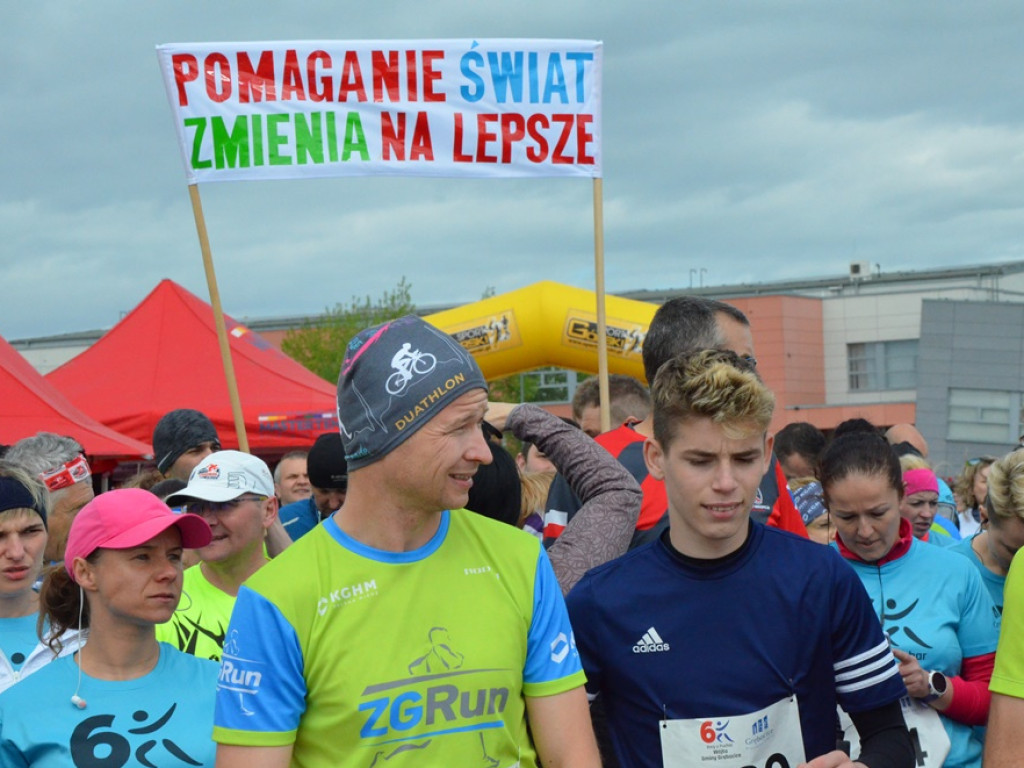 Pobiegli, aby pomóc małemu Michałkowi powrócić do zdrowia. W Grębocicach stawiły się setki ludzi