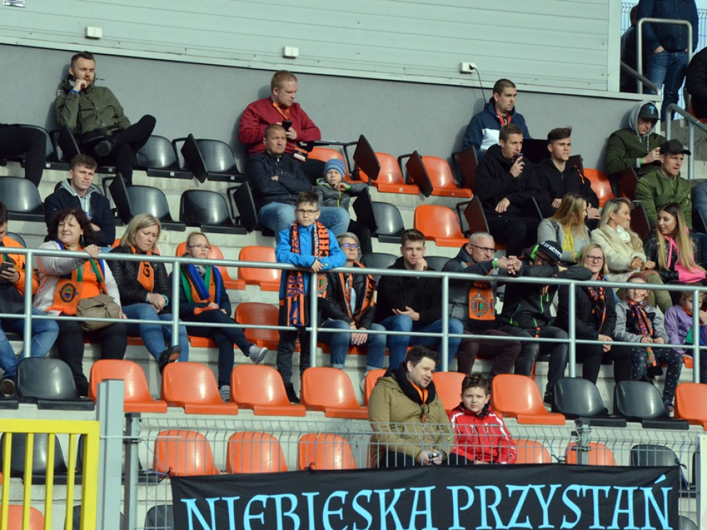 Chrobry tylko remisuje z Wartą! Długo walczył, ale stracił trzy punkty w samej końcówce