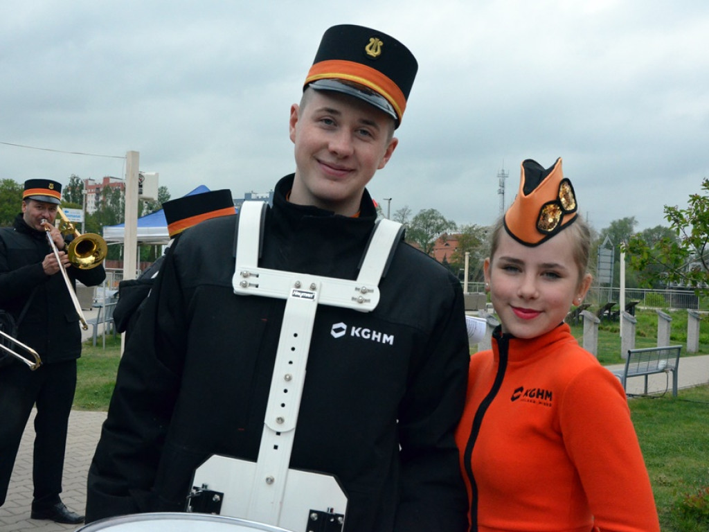 Majówka na sportowo w rytmach orkiestry dętej