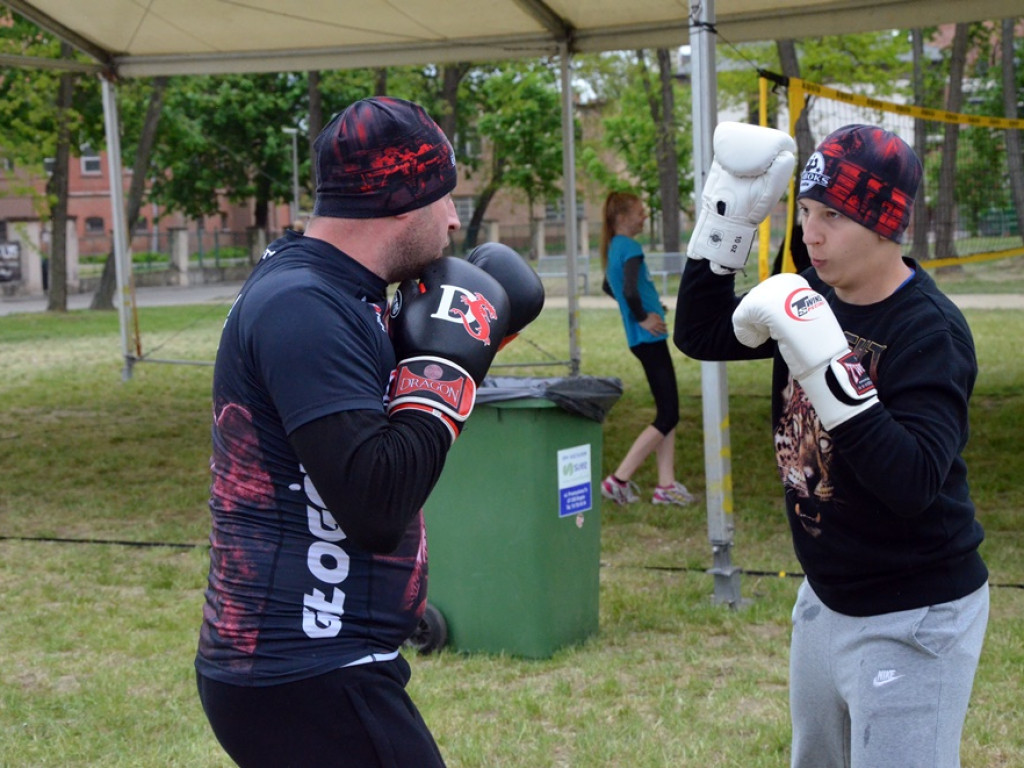Majówka na sportowo w rytmach orkiestry dętej
