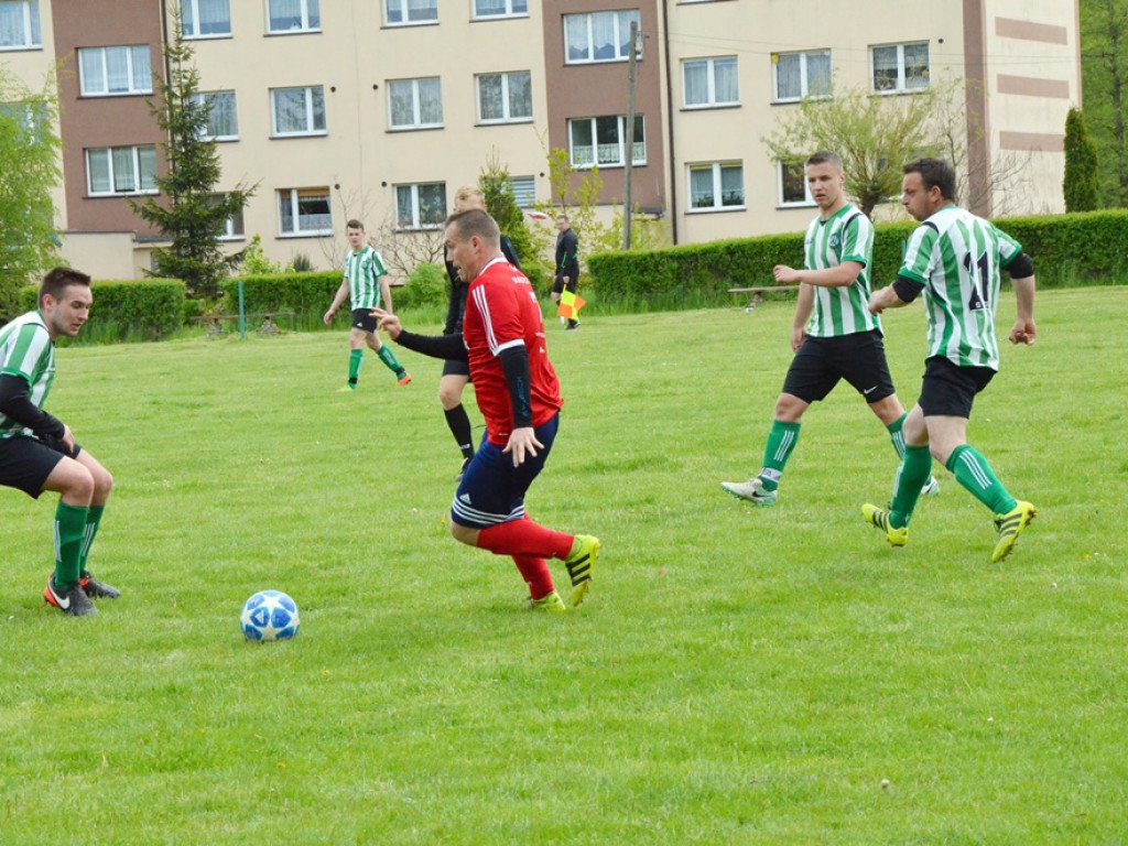 Viktoria strzela osiem bramek. Awans coraz bliżej, ale trzeba jeszcze wygrać derby