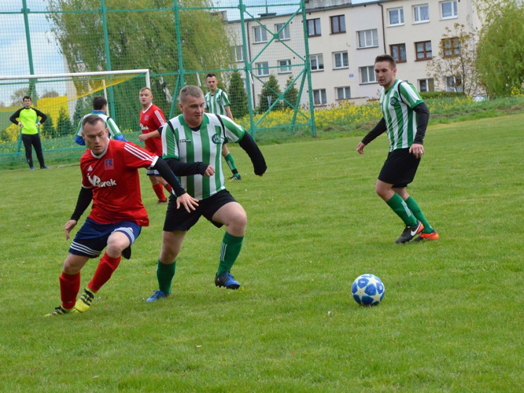 Viktoria strzela osiem bramek. Awans coraz bliżej, ale trzeba jeszcze wygrać derby