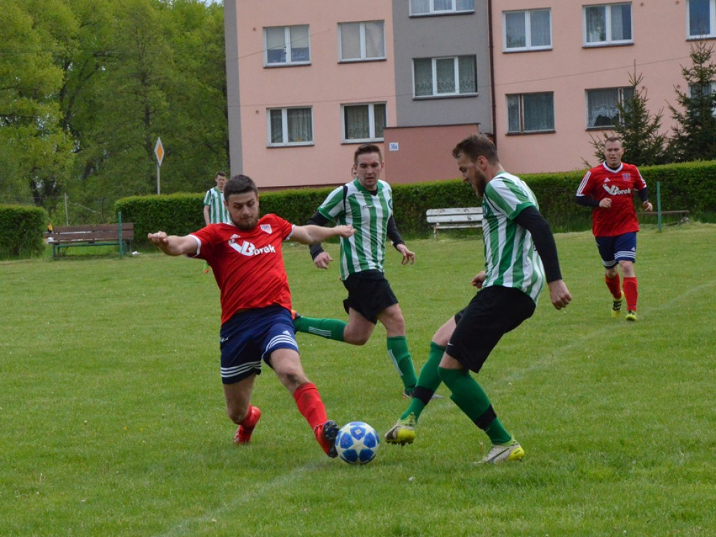 Viktoria strzela osiem bramek. Awans coraz bliżej, ale trzeba jeszcze wygrać derby