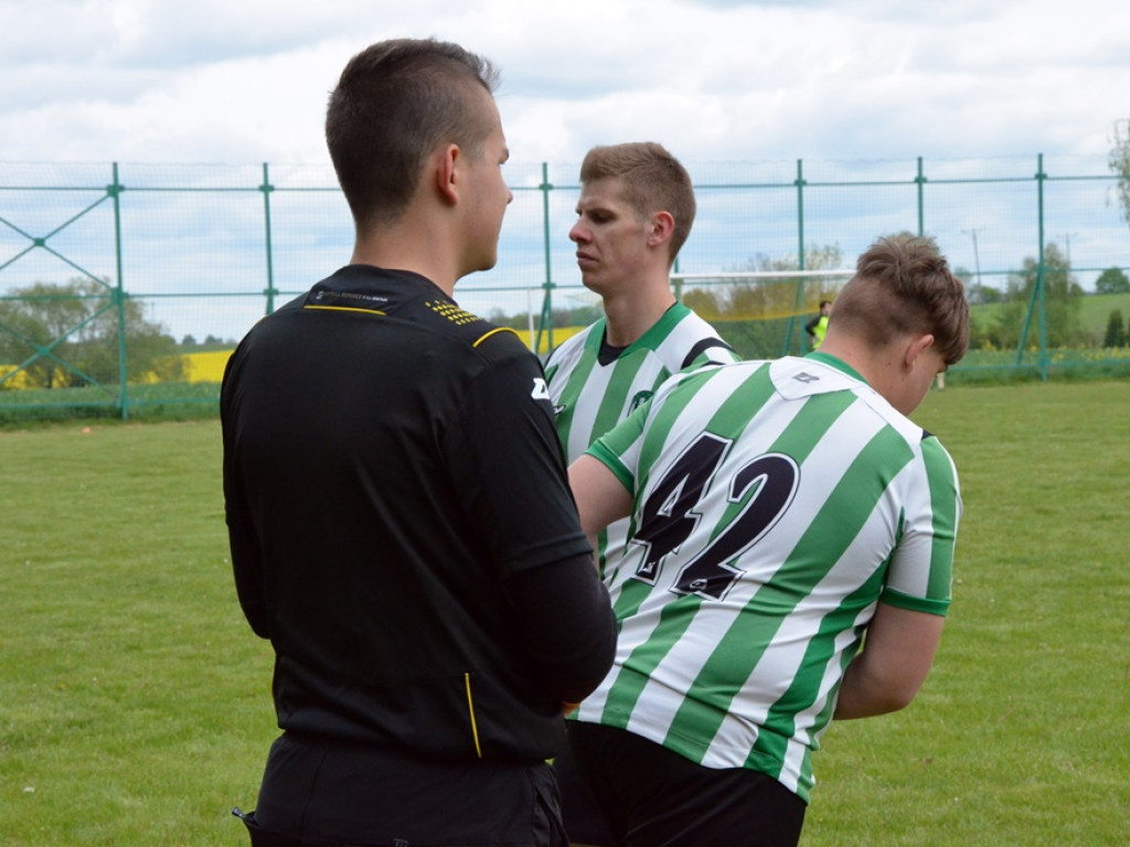 Viktoria strzela osiem bramek. Awans coraz bliżej, ale trzeba jeszcze wygrać derby