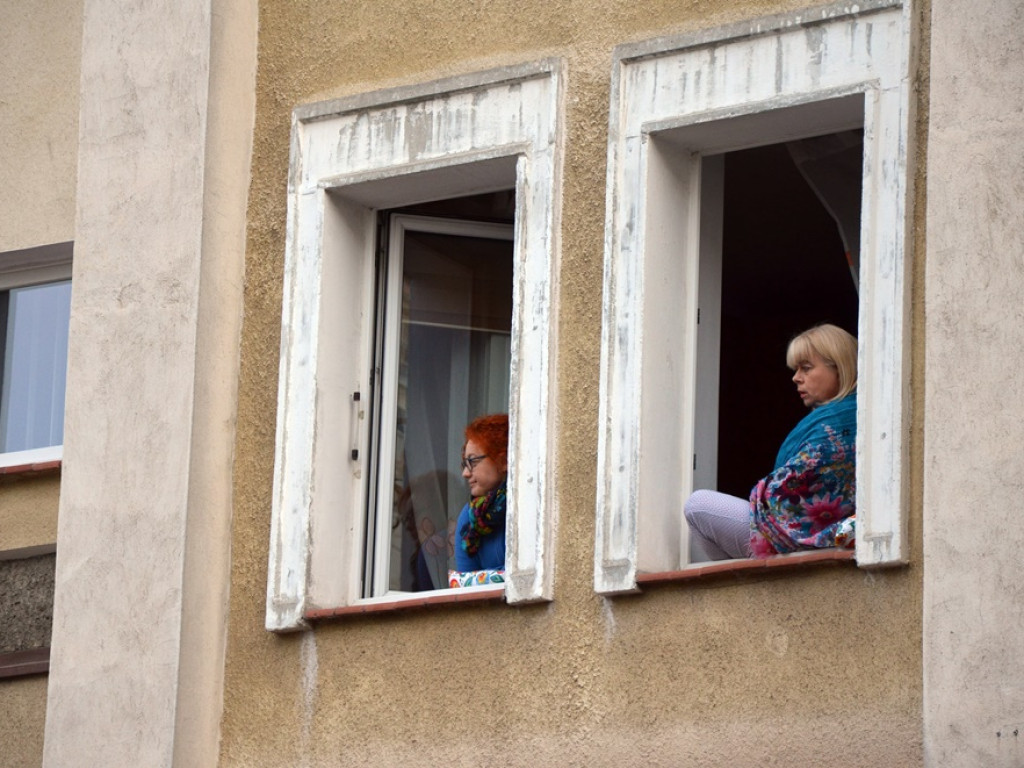 Huczne święto naszych hutników na rynku. Zagrał zespół Raz, Dwa, Trzy