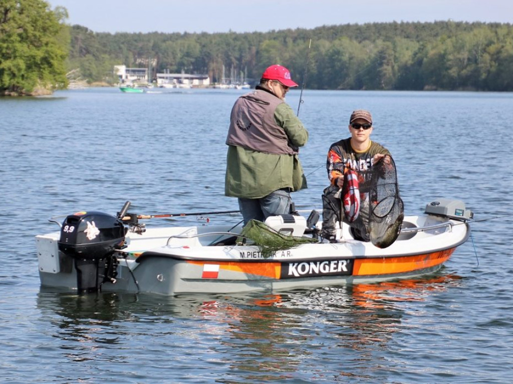 Rekordowe połowy szczupaków i okoni na jeziorze sławskim