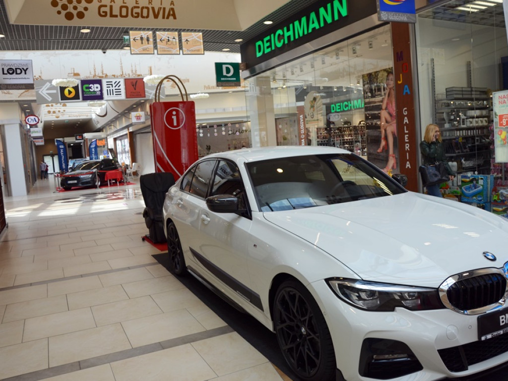 Targi Motoryzacyjne w Galerii Glogovia potrwają do soboty wieczorem. Warto tam zajrzeć!