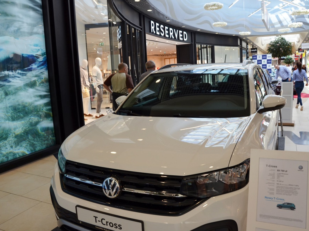 Targi Motoryzacyjne w Galerii Glogovia potrwają do soboty wieczorem. Warto tam zajrzeć!