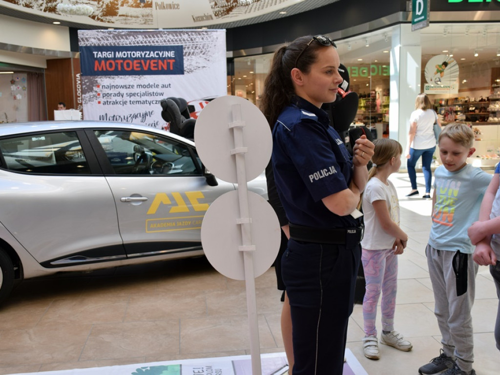 Targi Motoryzacyjne w Galerii Glogovia -  atrakcje przyciągnęły tłumy