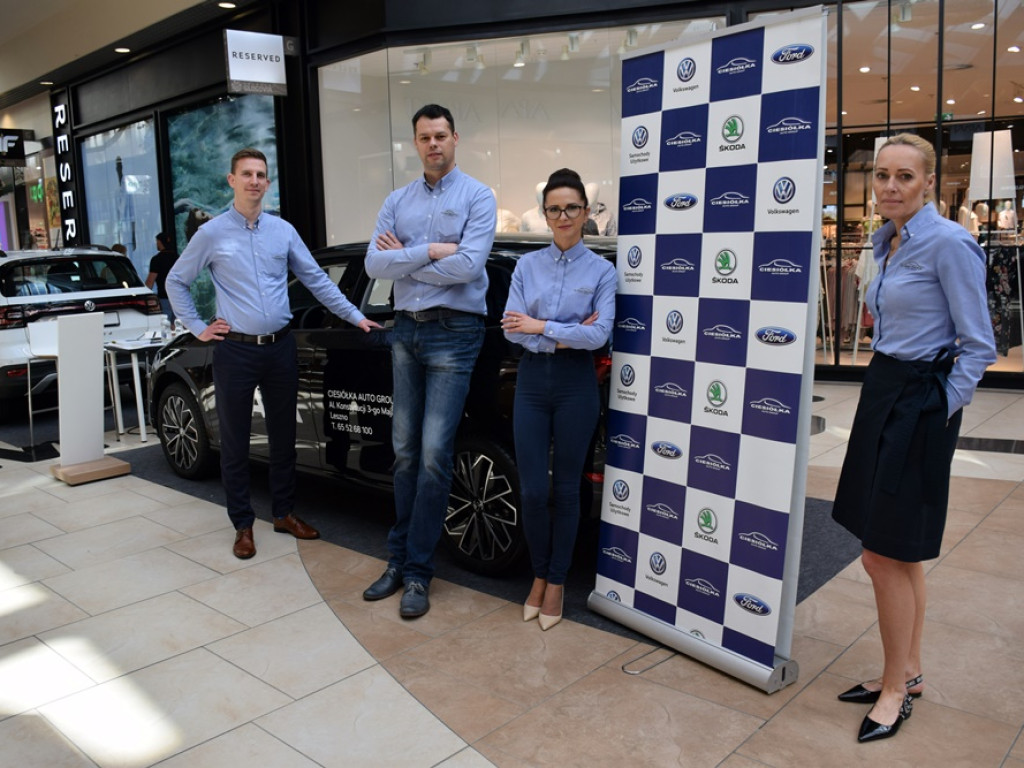 Targi Motoryzacyjne w Galerii Glogovia -  atrakcje przyciągnęły tłumy