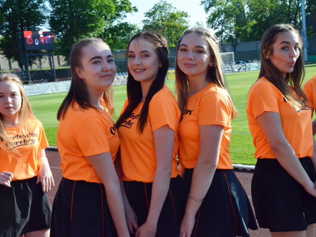 Kasia do tańca porywa nastolatki. Cheerleaderki Chrobrego Głogów są z nami od dwunastu lat!