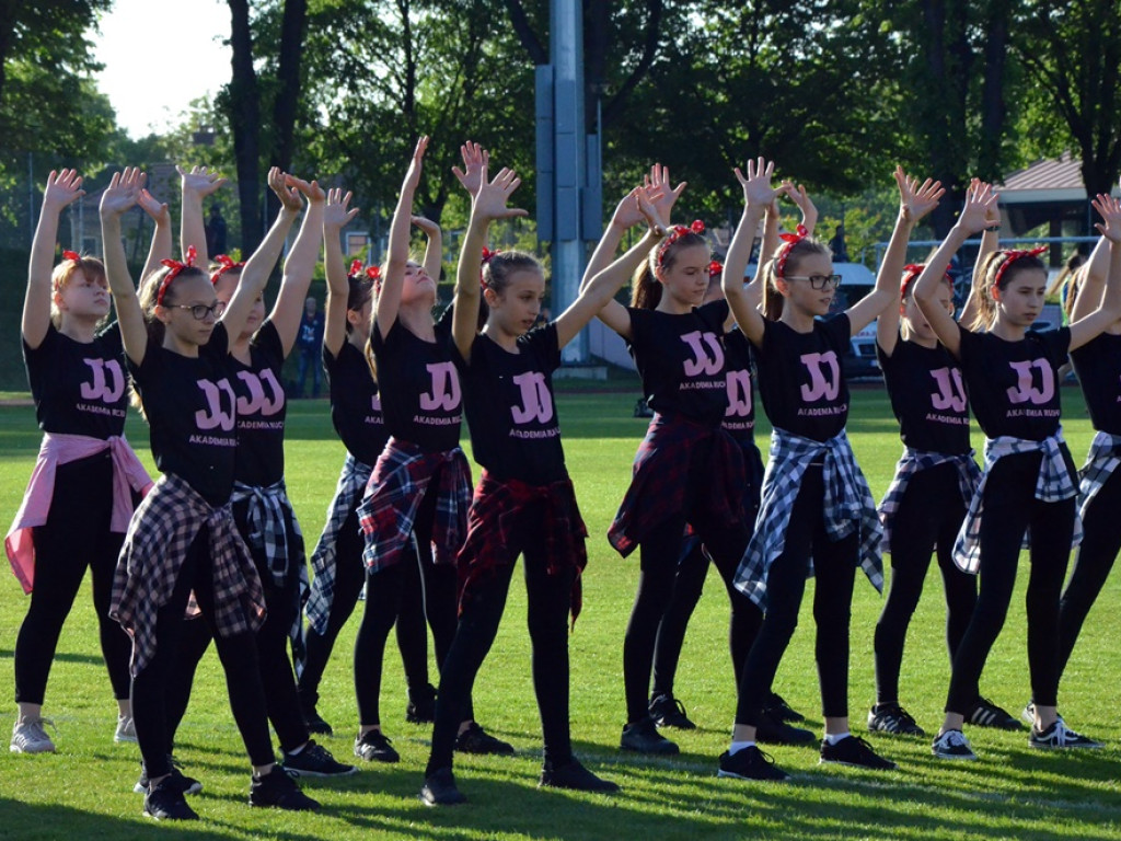 Kasia do tańca porywa nastolatki. Cheerleaderki Chrobrego Głogów są z nami od dwunastu lat!