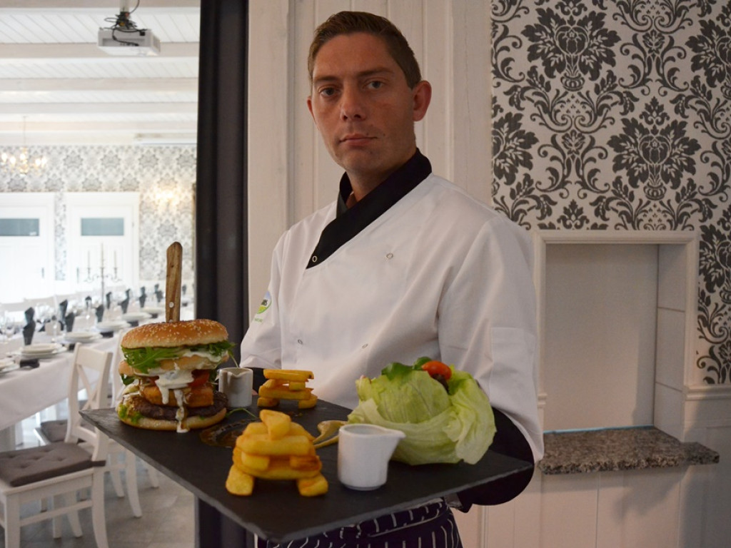 W restauracji Kamelka wiosna w pełni! To tu serwują pyszną kaczkę i amerykańskie burgery