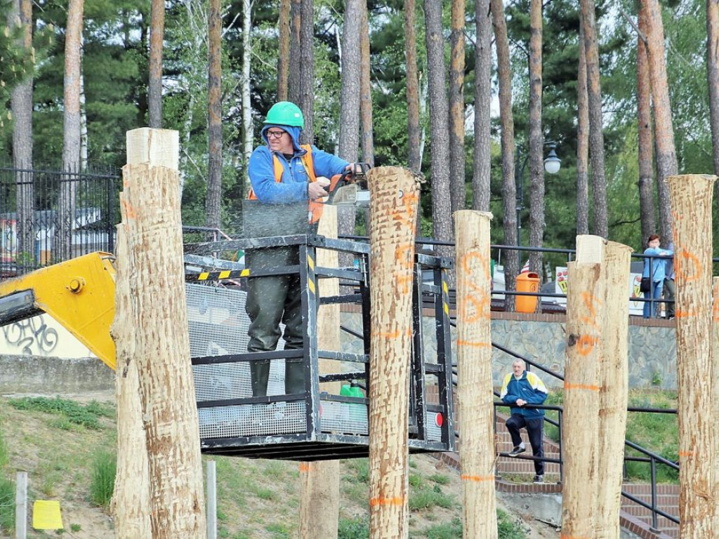 Prace przy sławskiej plaży idą szybciej niż zakłada harmonogram. Podglądamy budowę...