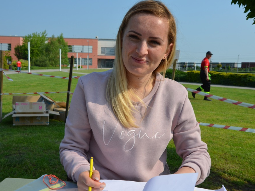 W Grębocicach na rowerach pojechały całe rodziny! Prawie 1110 osób na starcie Słonecznego Peletonu