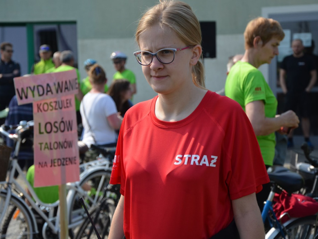 W Grębocicach na rowerach pojechały całe rodziny! Prawie 1110 osób na starcie Słonecznego Peletonu
