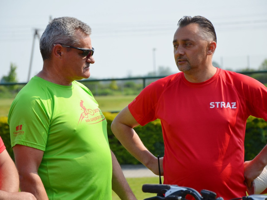 W Grębocicach na rowerach pojechały całe rodziny! Prawie 1110 osób na starcie Słonecznego Peletonu