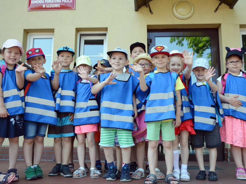 Dzień Dziecka w głogowskiej komendzie. Policjantów odwiedziły przedszkolaki
