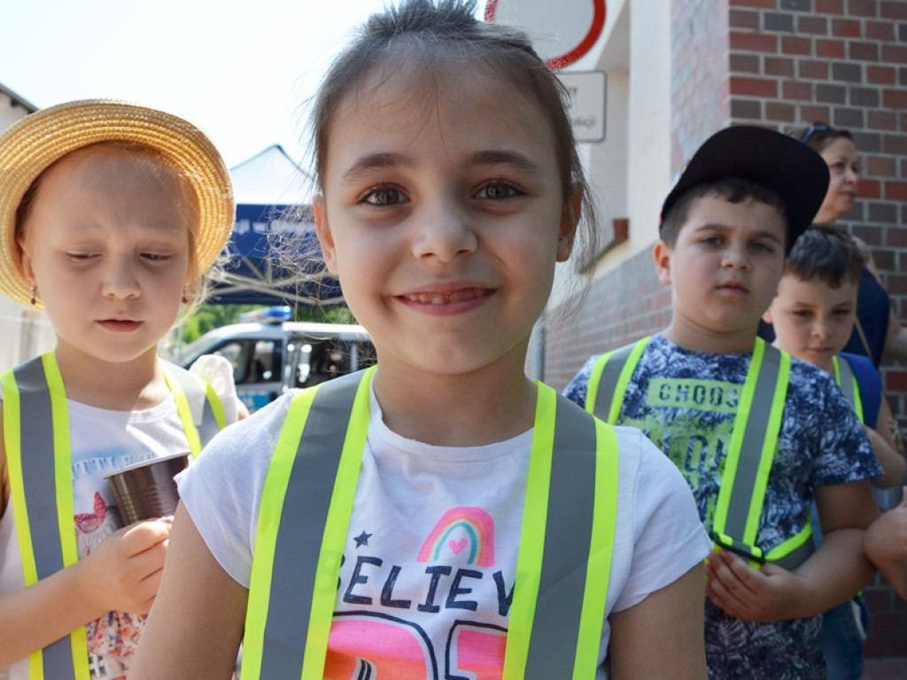 Dzień Dziecka w głogowskiej komendzie. Policjantów odwiedziły przedszkolaki