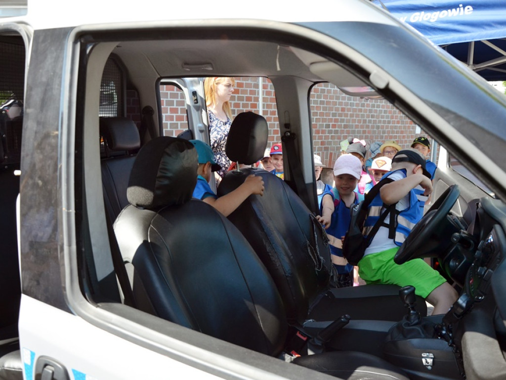 Dzień Dziecka w głogowskiej komendzie. Policjantów odwiedziły przedszkolaki