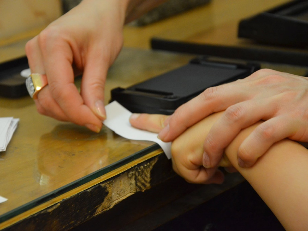 Dzień Dziecka w głogowskiej komendzie. Policjantów odwiedziły przedszkolaki